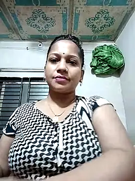 Snapshot of Payel_50 chatting on 07-19-26, 05:27 Payel 50 online show from 07-19-26, 05:27