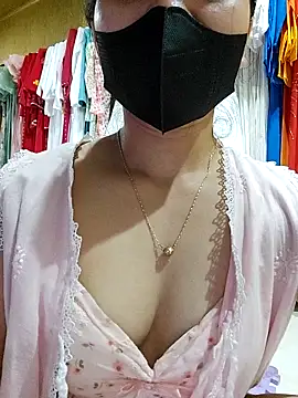 Laurie369 online show from 09-12-25, 05:51