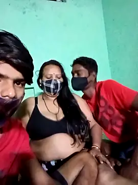 LoveOnStream online show from 10-16-25, 05:03