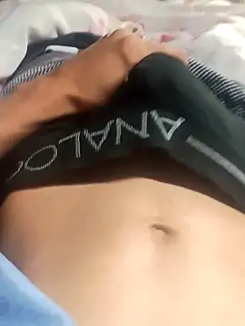 Snapshot of morenosfd069 chatting on 12-19-25, 10:11 morenosfd069 online show from 12-19-25, 10:11