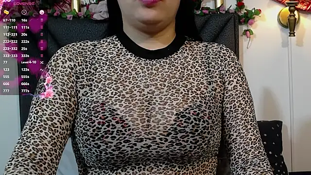 Snapshot of IndraKaur_ chatting on 09-25-25, 12:53 IndraKaur online show from 09-25-25, 12:53