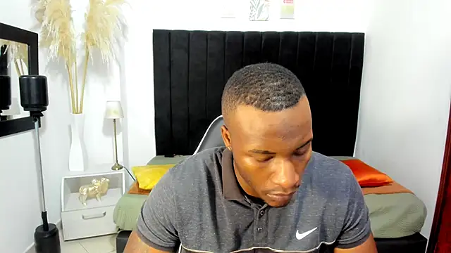 Snapshot of chrstian_lewis1 chatting on 11-10-25, 11:31 chrstian lewis1 online show from 11-10-25, 11:31