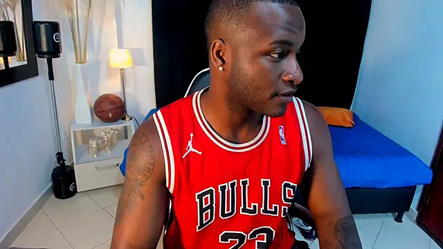 Snapshot of chrstian_lewis1 chatting on 11-21-25, 02:05 chrstian lewis1 online show from 11-21-25, 02:05