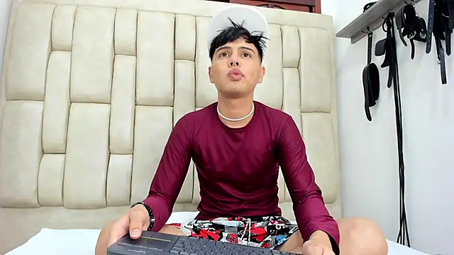 Felipe Cold online show from 09-21-25, 02:24