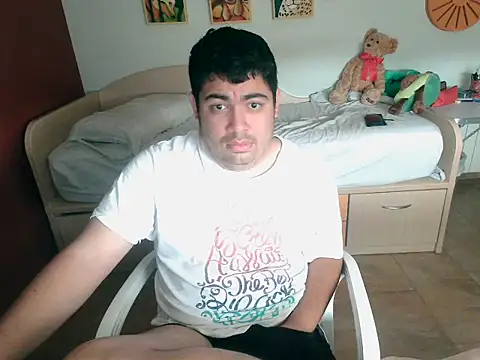 Snapshot of Martigato3 chatting on 09-21-25, 11:56 Martigato3 online show from 09-21-25, 11:56