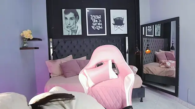 kitty collins  online show from 11-12-25, 12:05