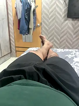 saumon3022 online show from 11-08-25, 07:34