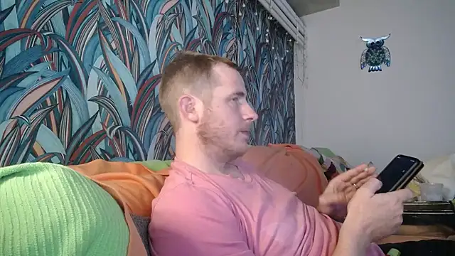 Snapshot of gaydavid chatting on 09-23-25, 08:56 gaydavid online show from 09-23-25, 08:56