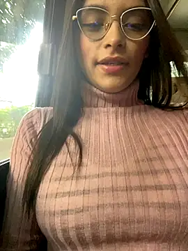 Hannacooper3 online show from 11-15-25, 06:26