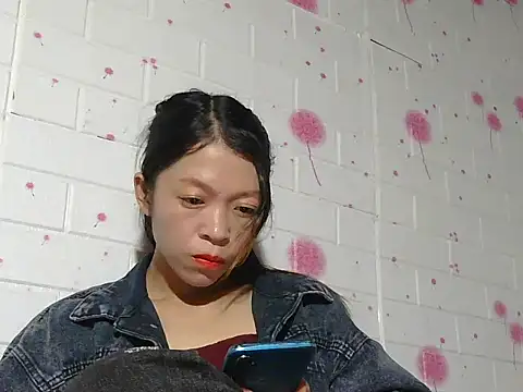 Mina ti online show from 10-20-25, 03:01