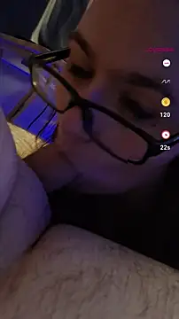 queenpeaches121 online show from 04-01-26, 11:24