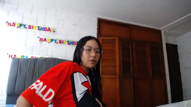 Naia Stant online show from 10-13-25, 09:59