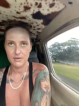 OdetteDelane online show from 10-10-25, 06:34