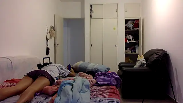 kendrafarq online show from 01-14-26, 08:58