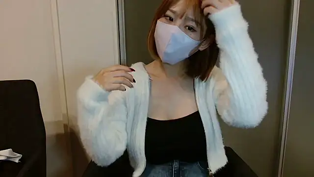 Snapshot of JURIO0715 chatting on 10-27-25, 03:27 JURIO0715 online show from 10-27-25, 03:27