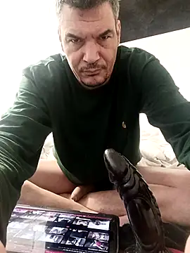 twitshe online show from 11-25-25, 02:50