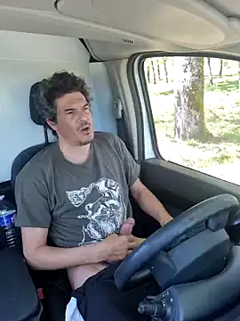 twitshe online show from 04-06-26, 12:28