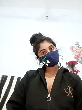 Hot-Soniya733 online show from 01-08-26, 11:34