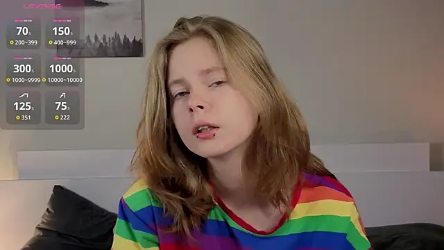 Snapshot of JulietteRain chatting on 07-24-26, 05:22 JulietteRain online show from 07-24-26, 05:22