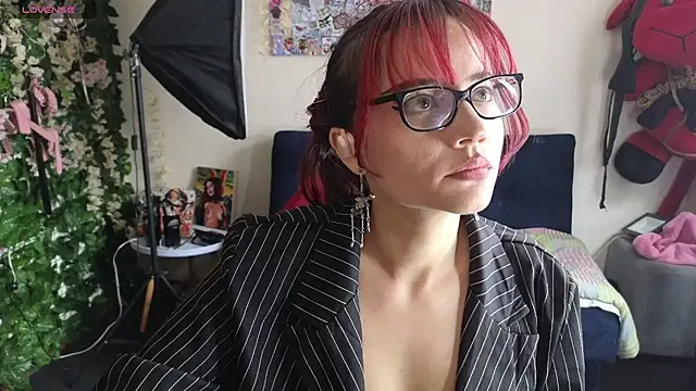 Snapshot of MiaVelvetDoll chatting on 07-04-26, 02:23 MiaVelvetDoll online show from 07-04-26, 02:23