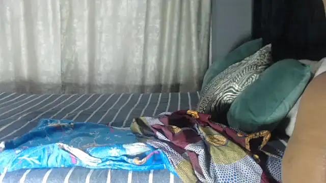 SEXYHUGEASS21 online show from 09-11-25, 04:34