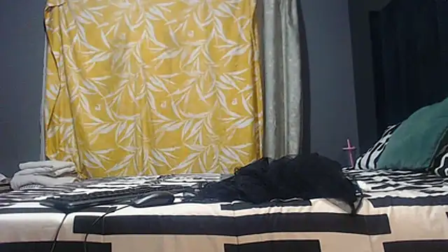 SEXYHUGEASS21 online show from 07-15-26, 05:45