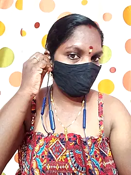 Snapshot of Tamil_Abinaya chatting on 04-18-26, 05:28 Tamil Abinaya online show from 04-18-26, 05:28