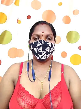 Snapshot of Tamil_Abinaya chatting on 04-19-26, 02:11 Tamil Abinaya online show from 04-19-26, 02:11