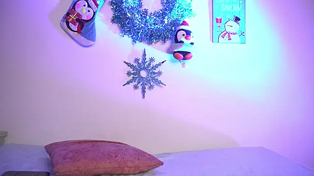 Snapshot of valentina_king18 chatting on 12-19-25, 03:13 valentina king18 online show from 12-19-25, 03:13