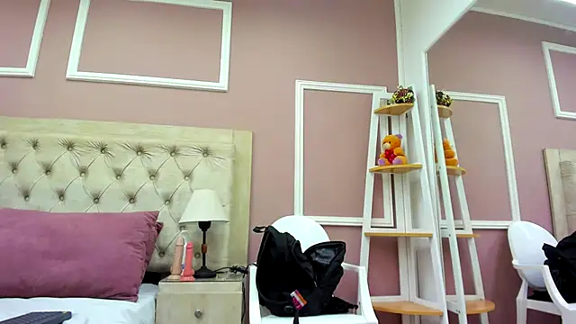 merlyaluna online show from 09-19-25, 09:59