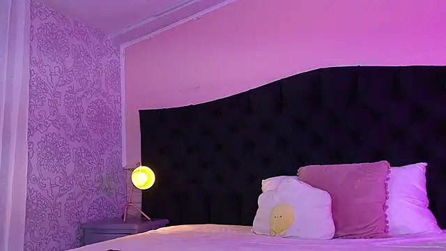 Hada Blue online show from 03-17-26, 07:06