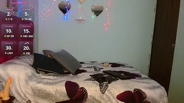 Snapshot of Charlotte_lane chatting on 12-13-25, 08:58 Charlotte lane online show from 12-13-25, 08:58