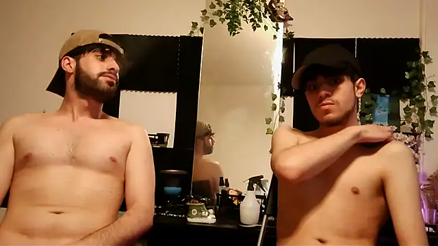 young swisscouple online show from 04-17-26, 06:33