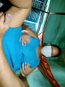 pujaroy363534 online show from 09-18-25, 04:58