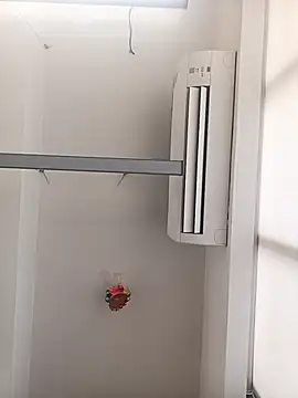 VJ17 online show from 10-31-25, 04:57