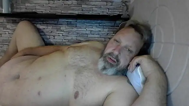 Snapshot of BigMan738@xh chatting on 06-30-26, 10:33 BigMan738xh online show from 06-30-26, 10:33