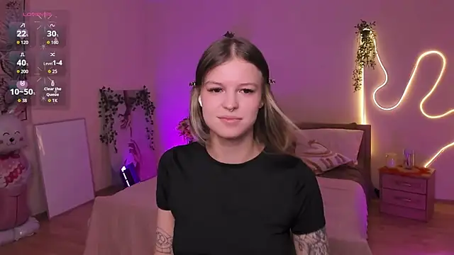 Lisa Blossom online show from 07-17-26, 06:09