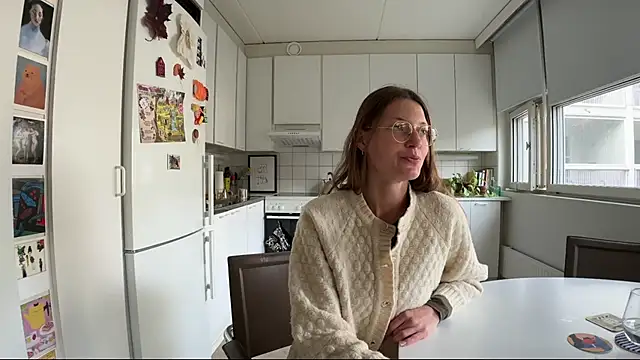 Scorpion Peach online show from 09-26-25, 01:15