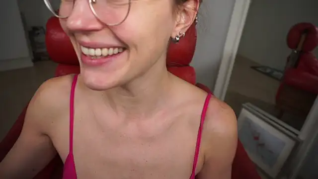 Scorpion Peach online show from 11-06-25, 11:22