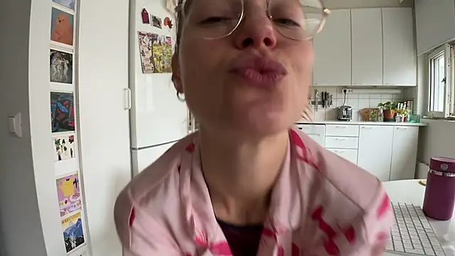 Scorpion Peach online show from 11-07-25, 10:15