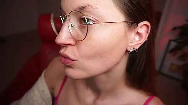 Scorpion Peach online show from 11-13-25, 03:55