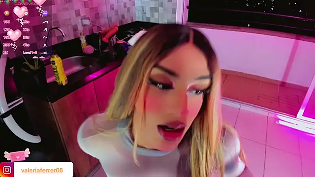 Snapshot of SEXYTSLATINA chatting on 11-28-25, 12:13 SEXYTSLATINA online show from 11-28-25, 12:13