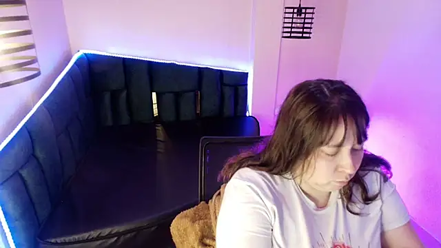  Emily rosee  online show from 12-03-25, 11:30