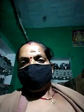 Sexi savita online show from 11-05-25, 10:54