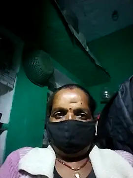 Sexi savita online show from 11-19-25, 04:40