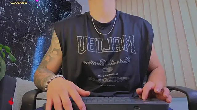 Alexander ferre online show from 01-17-26, 01:16