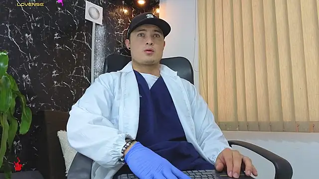 Alexander ferre online show from 03-17-26, 01:47