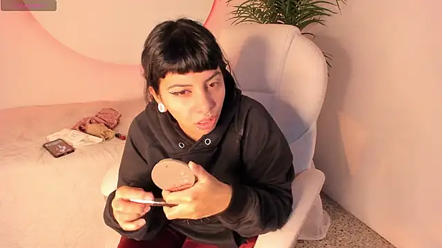 emily-santoss online show from 09-25-25, 12:53