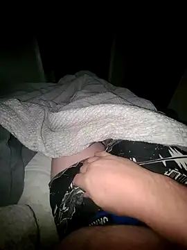 Mr1bucket online show from 12-15-25, 03:44