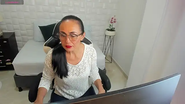 Snapshot of yulitza1025 chatting on 01-13-26, 01:16 yulitza1025 online show from 01-13-26, 01:16